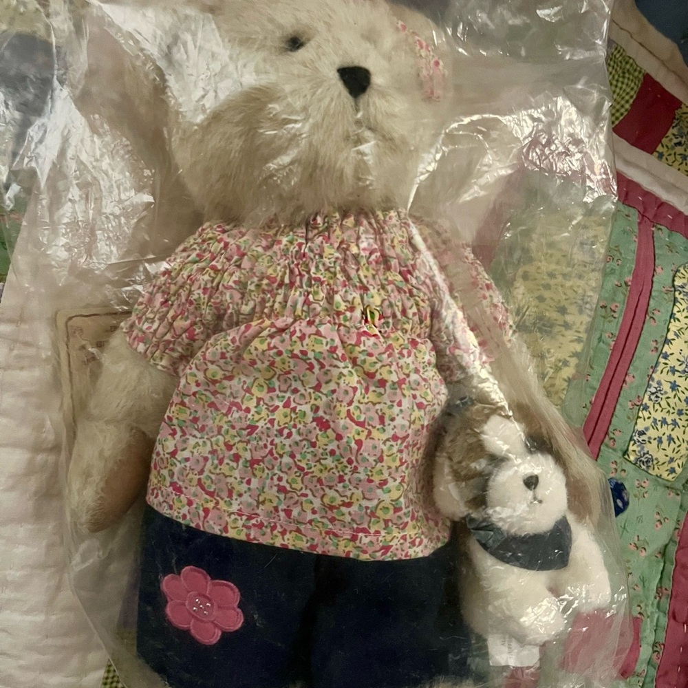 The Boyd’s Collection LTD #904661 NIP RETIRED, 12” tall - Picture 2 of 3